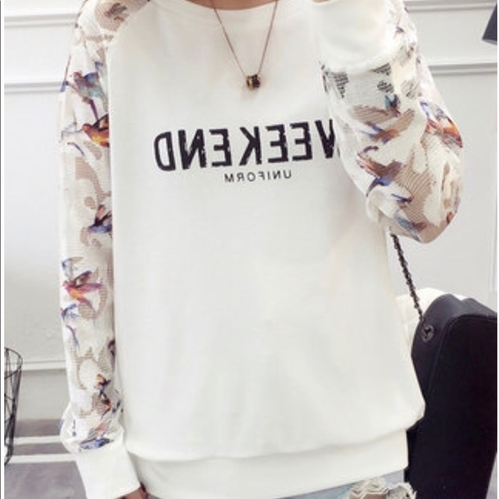 Long Sleeve T-Shirt - WEEKEND